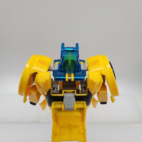 Transformers Cyberverse ultra class Bumblebee Autobot Figure Energon Armor - Picture 7 of 11